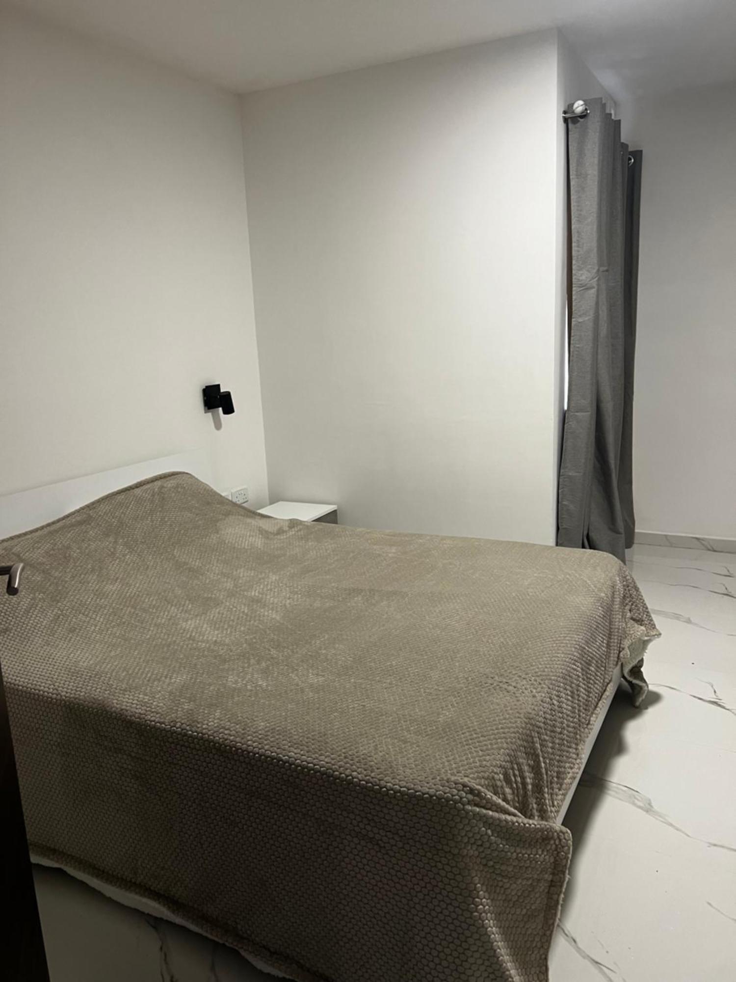 Luqa 3 Bedroom Penthouse T ภายนอก รูปภาพ